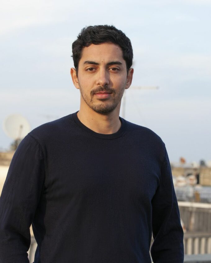 Photo portrait de l'artiste Karim Hapette.